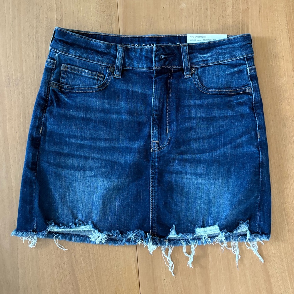 AEO Denim Skirt, next level stretch, size 6, NWT